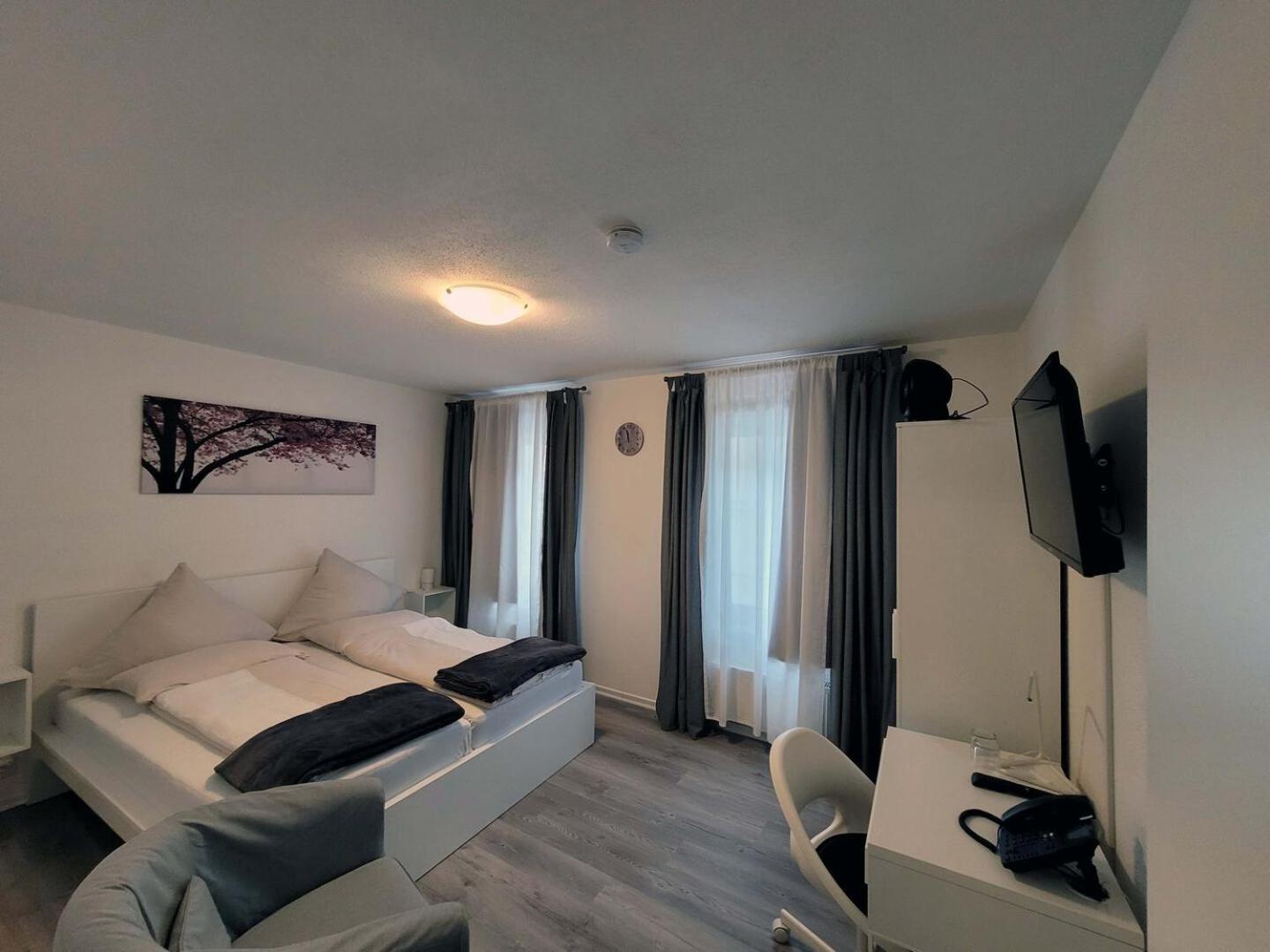 Hotel Restaurant Adria Kroatien Bad Ems Dış mekan fotoğraf